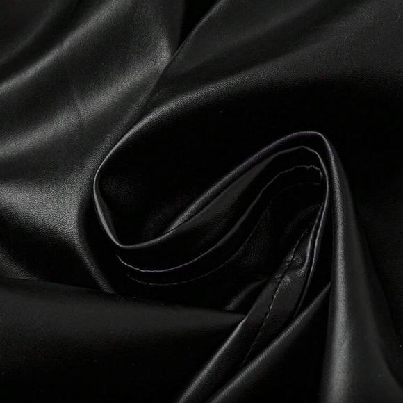 Elegant Black Women's Trench Coat - Picture 4 of 4